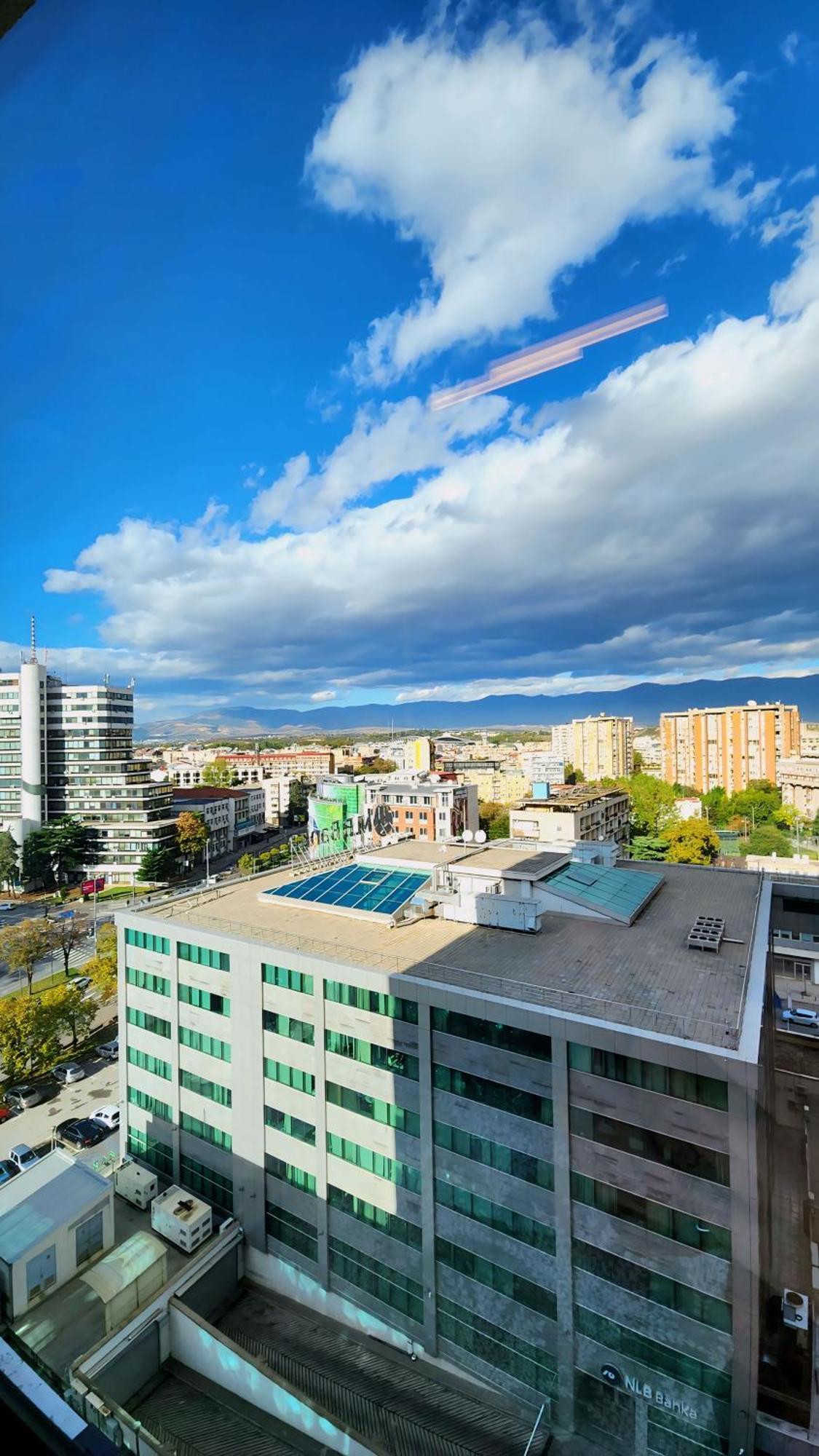 Diamond Residences 10Th Fl. Lux Apt. W/ City View Σκόπια Εξωτερικό φωτογραφία